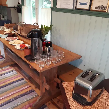 여관 Varppi Saaristotila